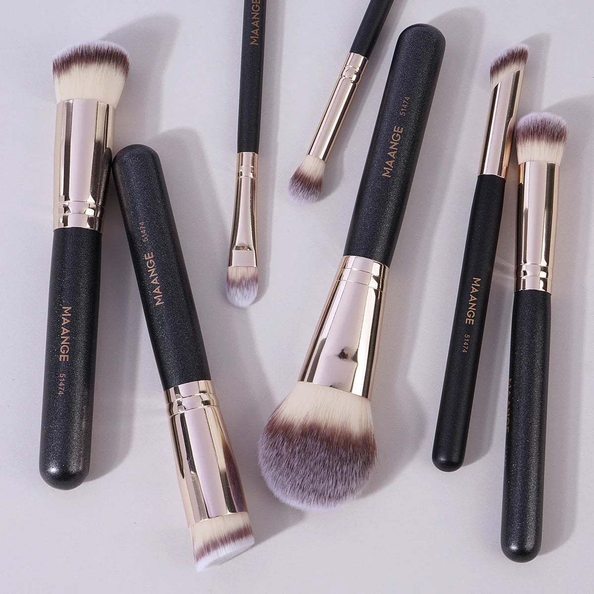 Kit 7 Pincéis de Maquiagem MAANGE – Base, Pó, Corretivo e Blush com Cerdas Macias